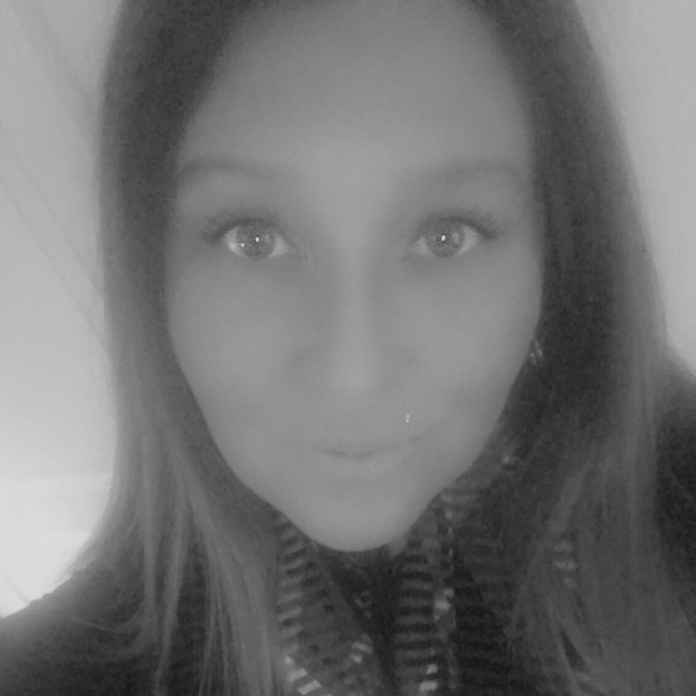 Meet your Posher, Katelyn